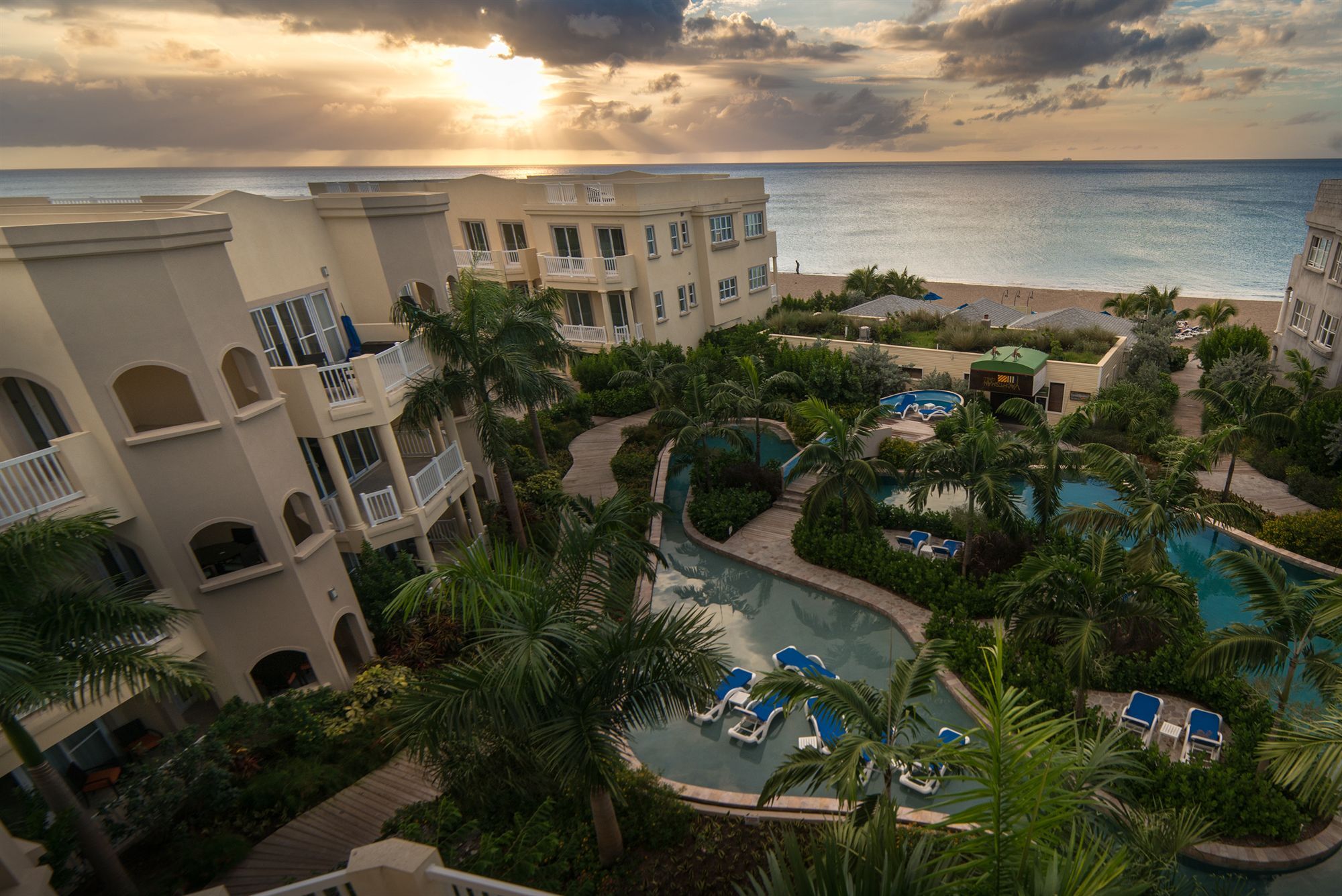The Hamilton Beach Villas & Spa 네비스 외부 사진